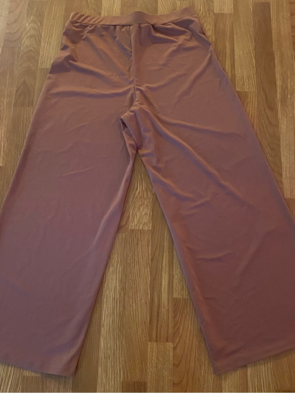 🤎 NWT Plus Size Chocolate Brown Wide Leg Pants with Gold Chain Accent - 2XL 🤎 - Picture 10 of 10
